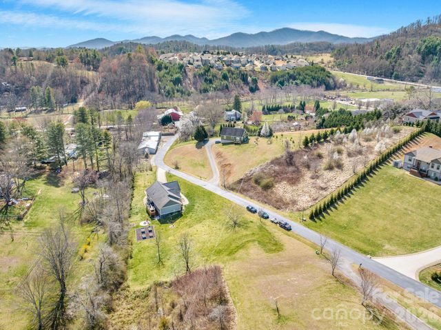 223 Reilly Drive, Leicester, NC 28748