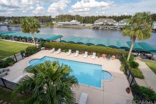 12430 River Highlands #W, St Amant, LA 70774