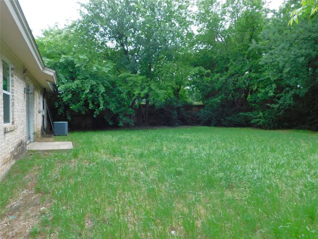 119 Bluebird Circle, Denton, TX 76209