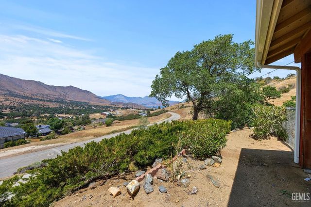 3232 Denise, Lake Isabella, CA 93240