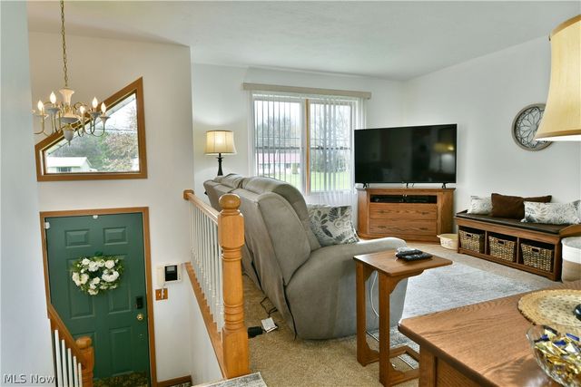 4314 N Park Avenue, Cortland, OH 44410