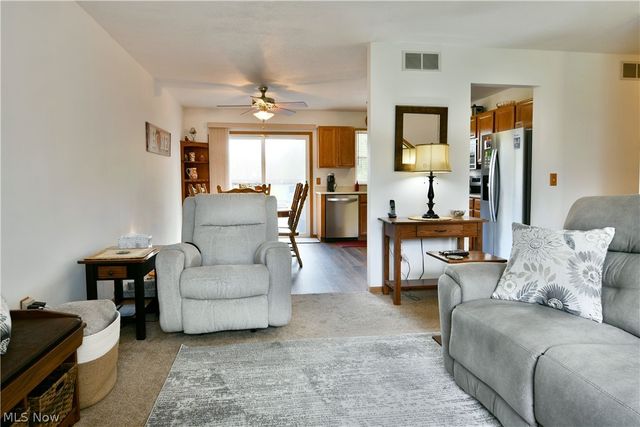 4314 N Park Avenue, Cortland, OH 44410