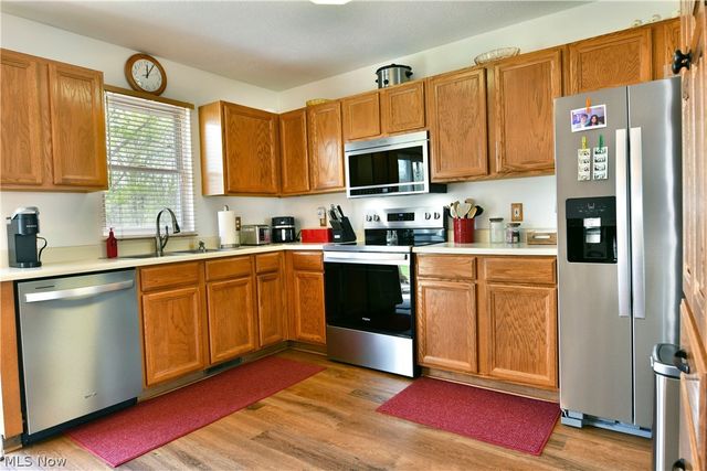 4314 N Park Avenue, Cortland, OH 44410