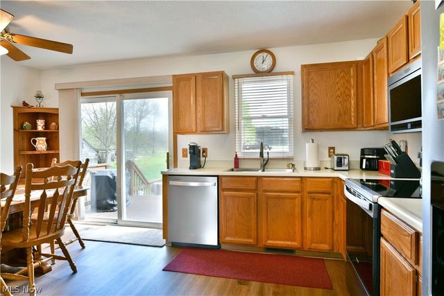 4314 N Park Avenue, Cortland, OH 44410