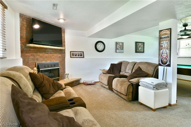 4314 N Park Avenue, Cortland, OH 44410