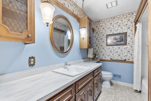 218 E Pierron STREET, Port Washington, WI 53074