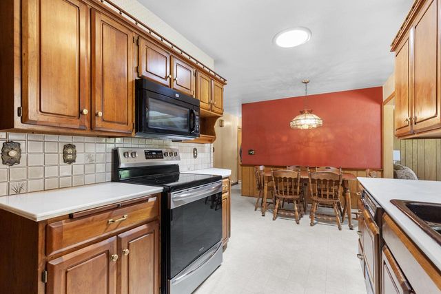218 E Pierron STREET, Port Washington, WI 53074