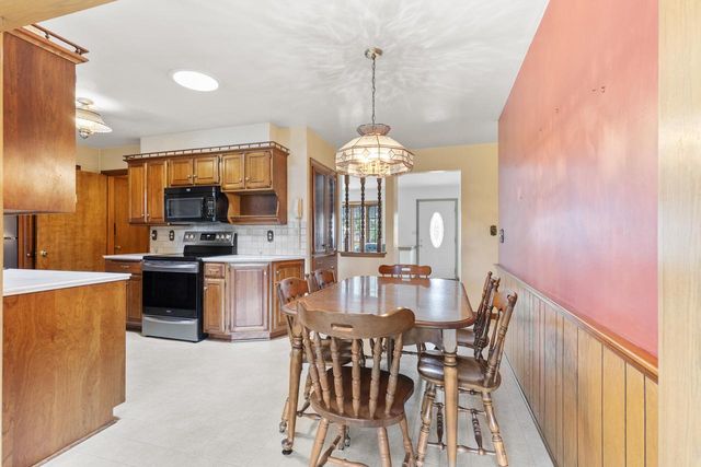218 E Pierron STREET, Port Washington, WI 53074