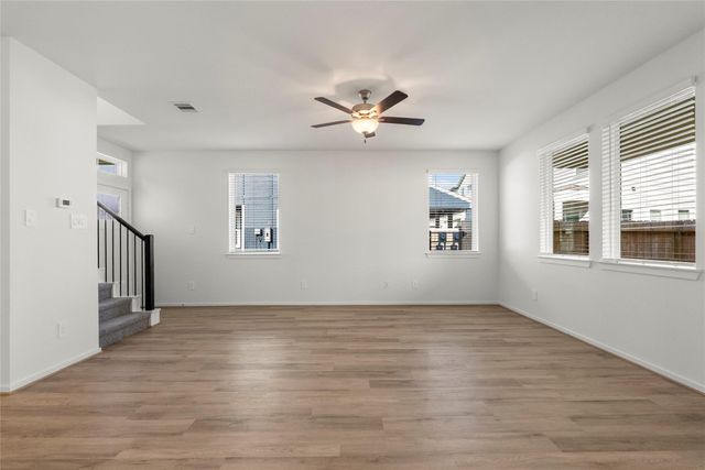 702 Sand Dollar Drive, Kemah, TX 77565