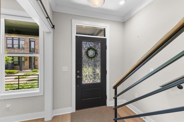 293 Auden Avenue, Columbus, OH 43215