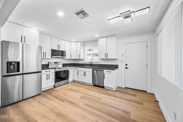 3518 E MONTECITO Avenue 1, Phoenix, AZ 85018