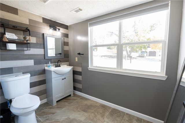 1202 S 13th Street, Rogers, AR 72758