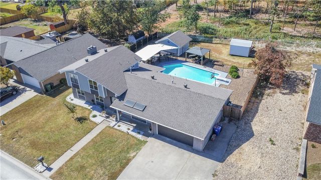 1202 S 13th Street, Rogers, AR 72758