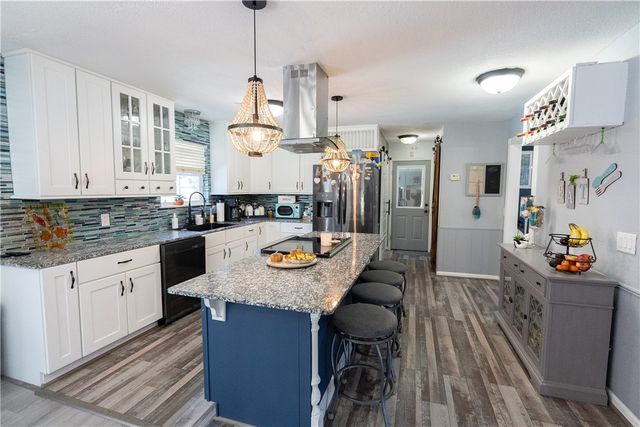 1202 S 13th Street, Rogers, AR 72758