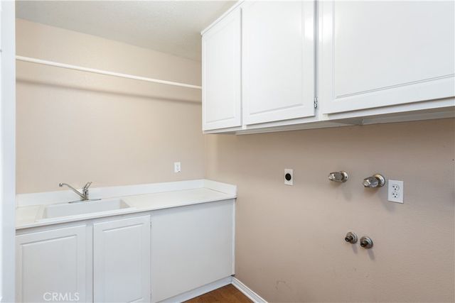 2550 Reynolds Drive, Tustin, CA 92782