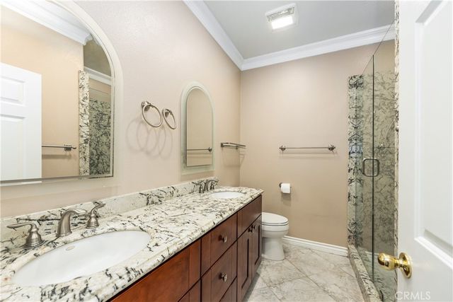 2550 Reynolds Drive, Tustin, CA 92782