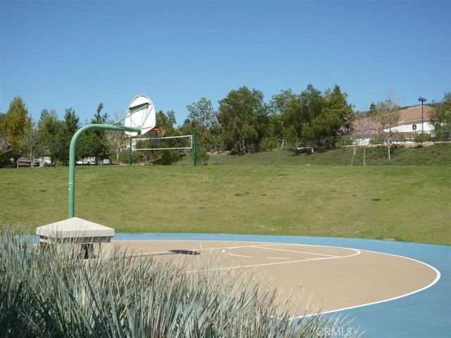 2550 Reynolds Drive, Tustin, CA 92782