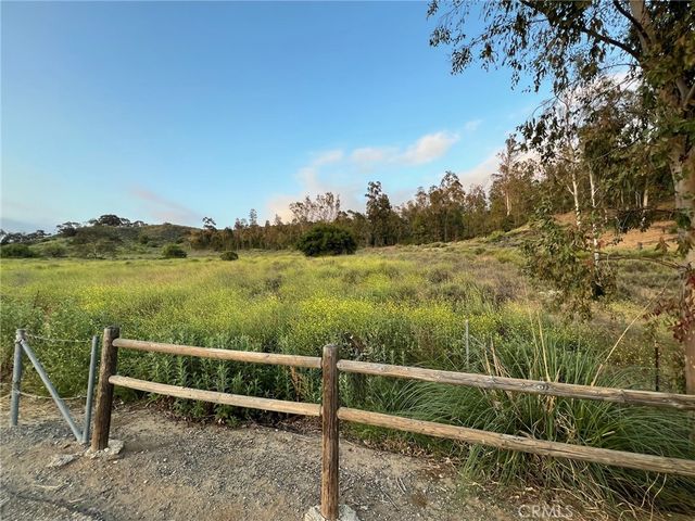 2550 Reynolds Drive, Tustin, CA 92782