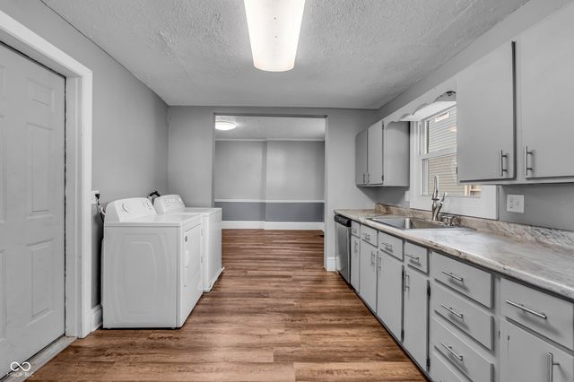 709 Wheeling Avenue, Muncie, IN 47303