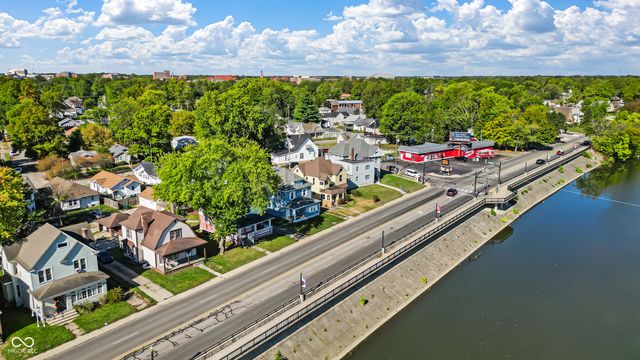 709 Wheeling Avenue, Muncie, IN 47303