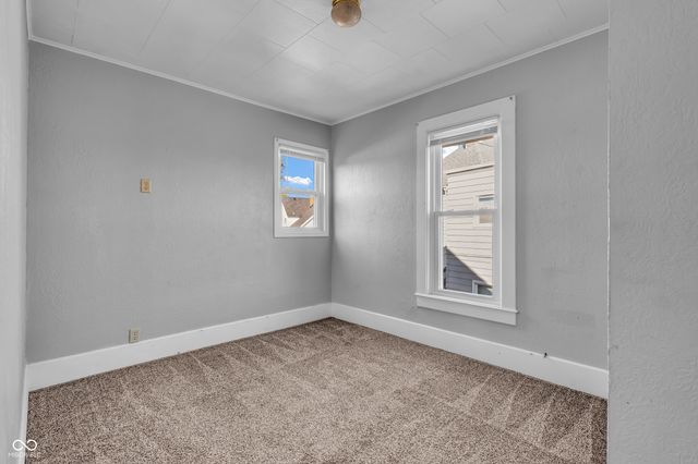 709 Wheeling Avenue, Muncie, IN 47303