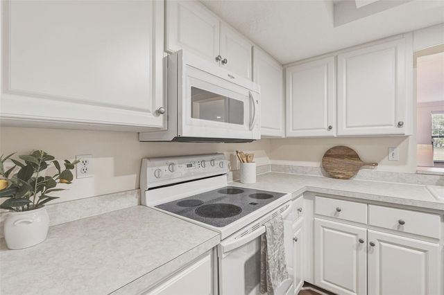 1411 STRADA D ARGENTO, Venice, FL 34292