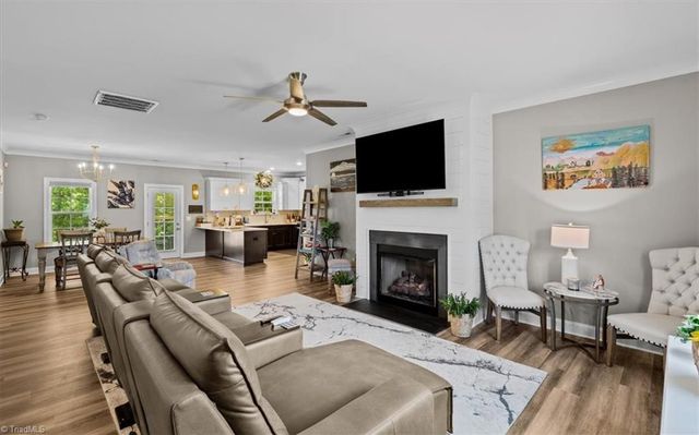 109 Canter Lane, Lexington, NC 27295