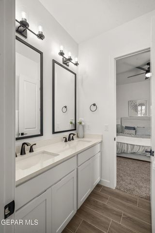 605 Lacey Oad Way, El Paso, TX 79928