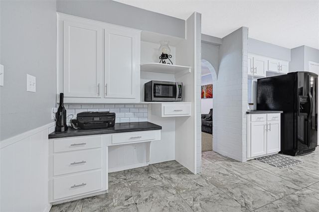 215 Coronation Drive, Houston, TX 77034