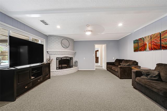 215 Coronation Drive, Houston, TX 77034
