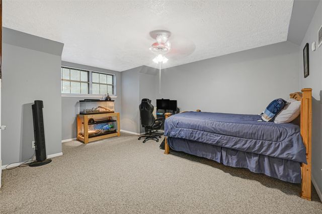 215 Coronation Drive, Houston, TX 77034