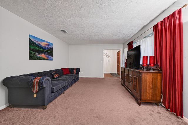 215 Coronation Drive, Houston, TX 77034