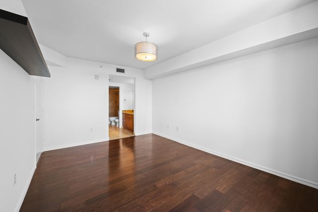 3530 SW 22ND Street 902, Miami, FL 33145