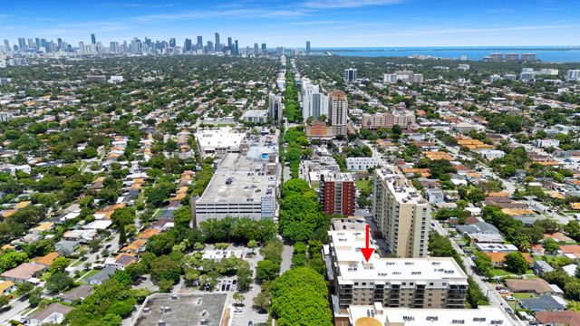 3530 SW 22ND Street 902, Miami, FL 33145