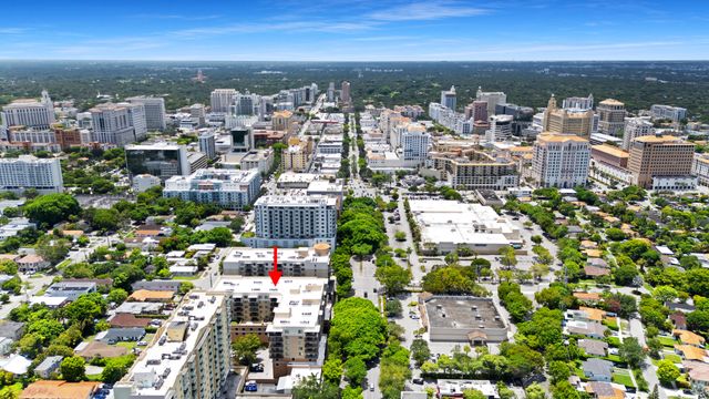 3530 SW 22ND Street 902, Miami, FL 33145
