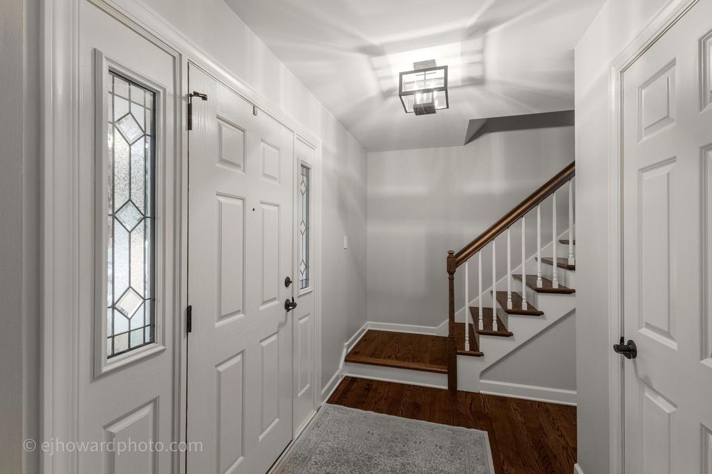 1110 E Gartner Road, Naperville, IL 60540 — photo 4