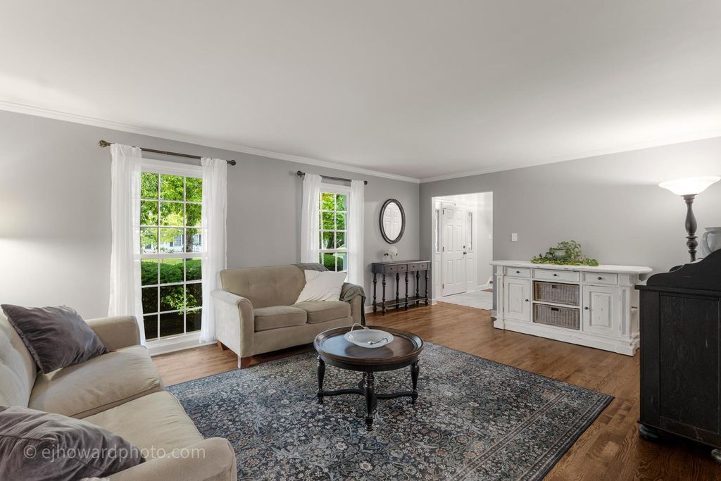 1110 E Gartner Road, Naperville, IL 60540 — photo 5