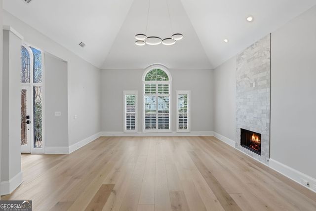 104 Oakland Hills Court, Johns Creek, GA 30097