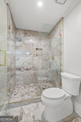 104 Oakland Hills Court, Johns Creek, GA 30097