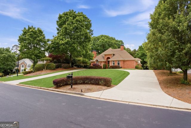 104 Oakland Hills Court, Johns Creek, GA 30097