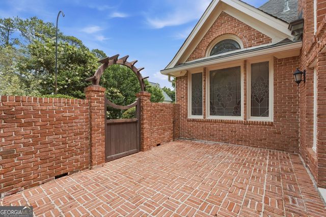 104 Oakland Hills Court, Johns Creek, GA 30097