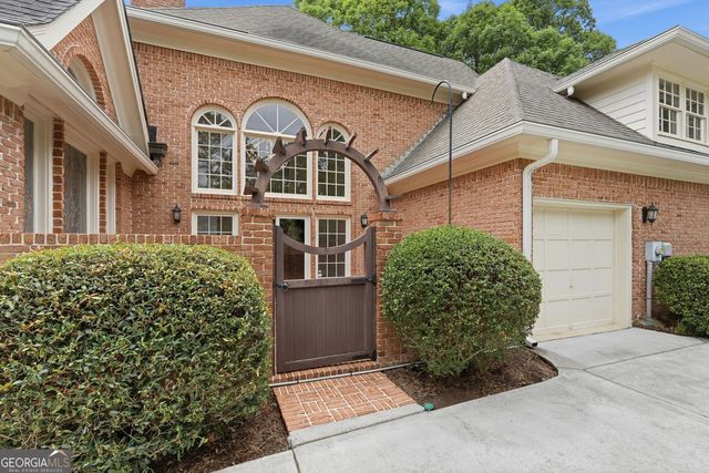 104 Oakland Hills Court, Johns Creek, GA 30097