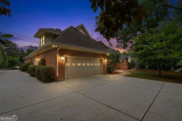 104 Oakland Hills Court, Johns Creek, GA 30097