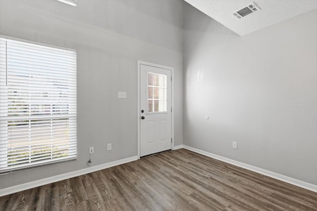 11 Abbey Road, Euless, TX 76039