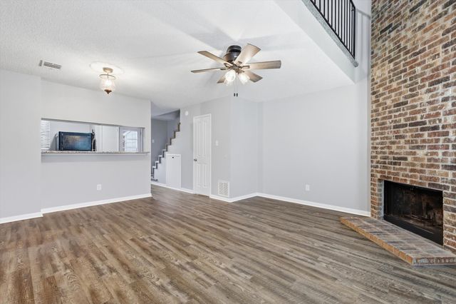 11 Abbey Road, Euless, TX 76039