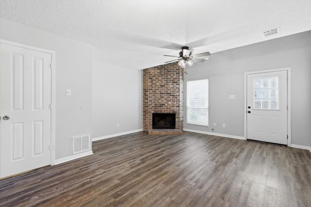 11 Abbey Road, Euless, TX 76039