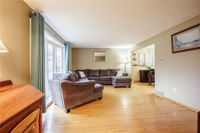 1222 Scenic Circle, Webster, NY 14580