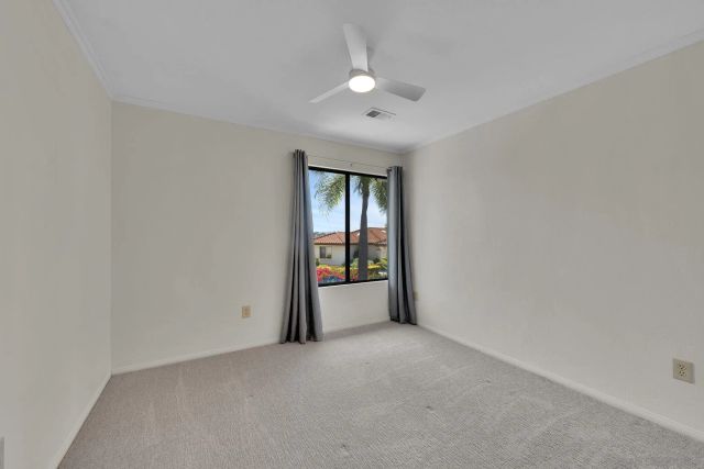 821 Inspiration Ln, Escondido, CA 92025