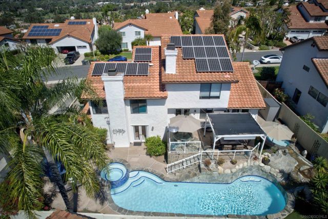 821 Inspiration Ln, Escondido, CA 92025