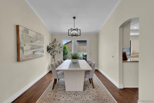 821 Inspiration Ln, Escondido, CA 92025